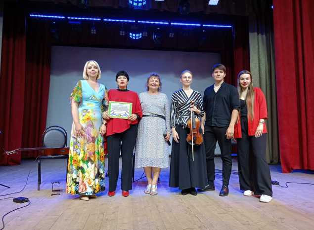 Творческий коллектив «Экспромт» выступил в Земетчино